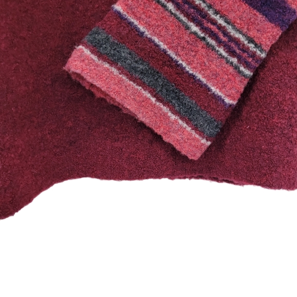 TRISTAN & ISEUT Red Pull Over Wool V Neck Sweater Size L - Picture 4 of 5